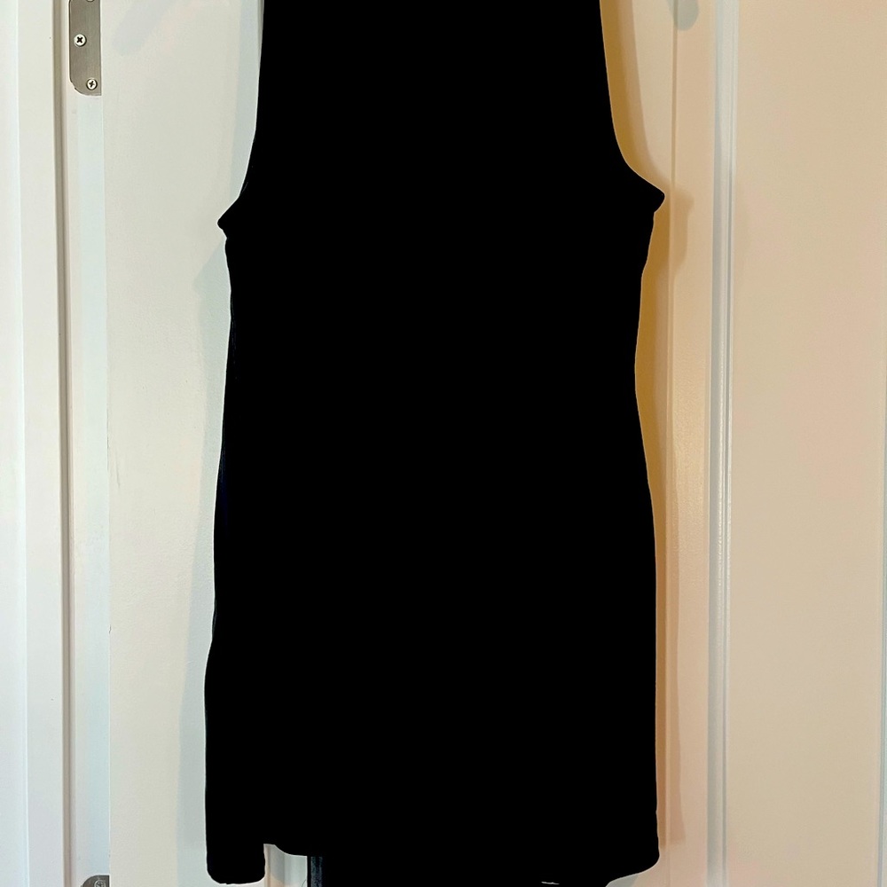 White House Black Market, asymmetrical black top